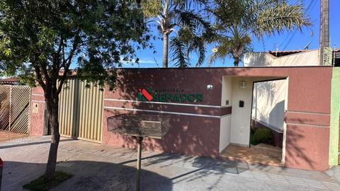 Casa à venda em Londrina, Parque Leblon, com 1 quarto, com 100 m²
