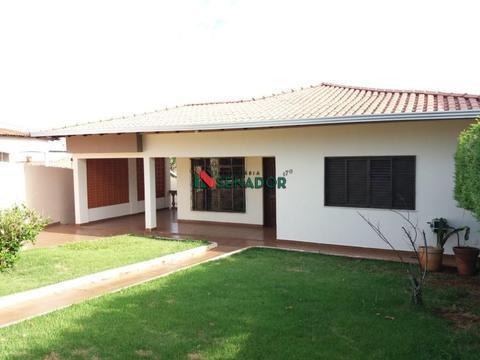 Casa à venda em Londrina, Jardim Shangri-la A, com 3 quartos, com 300 m²