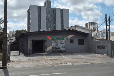 Casa à venda em Londrina, Centro, com 1 quarto, com 382.4 m²